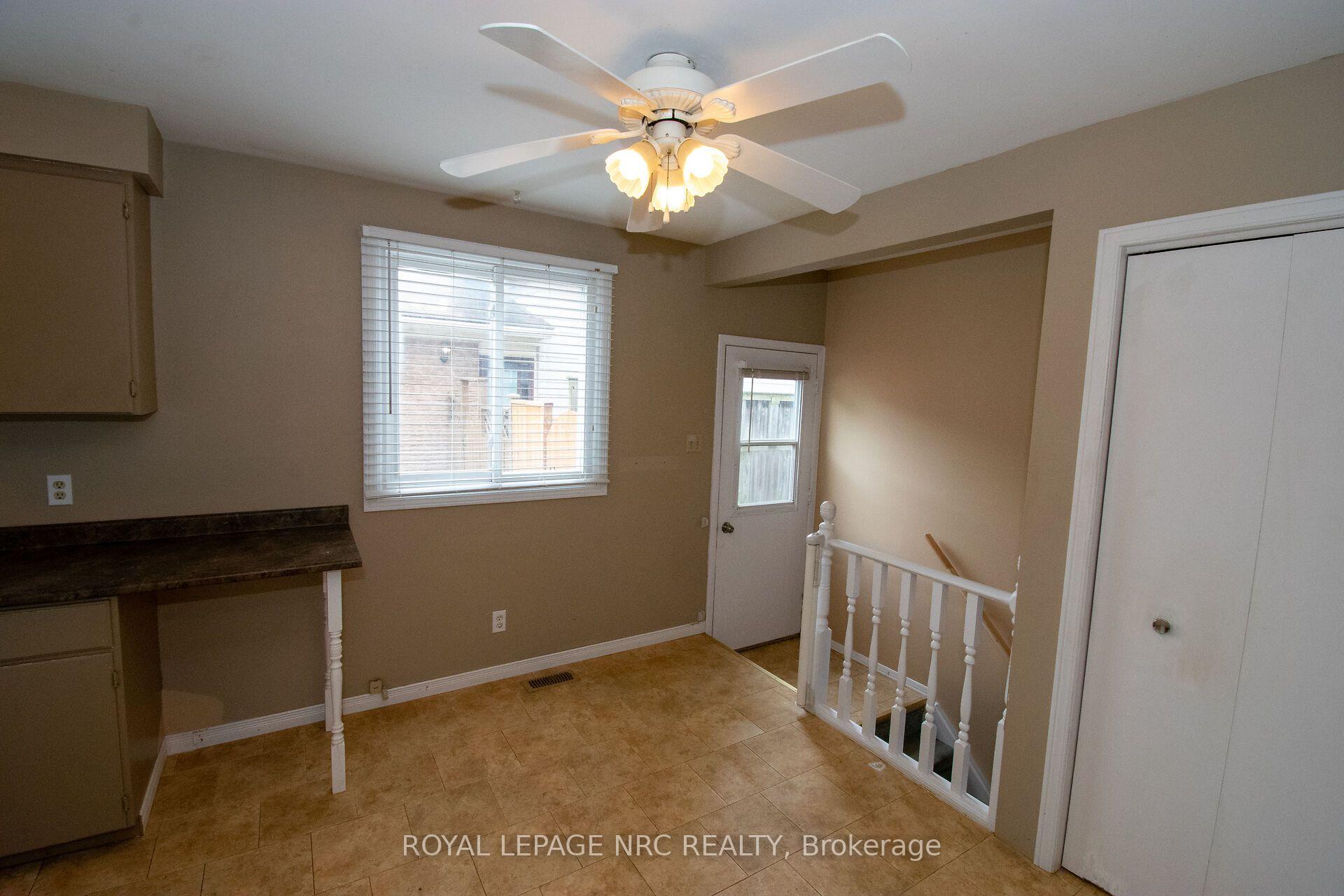 Photo 13 of 70 Oxford Street, St. Catharines, Secord Woods — HOMEH