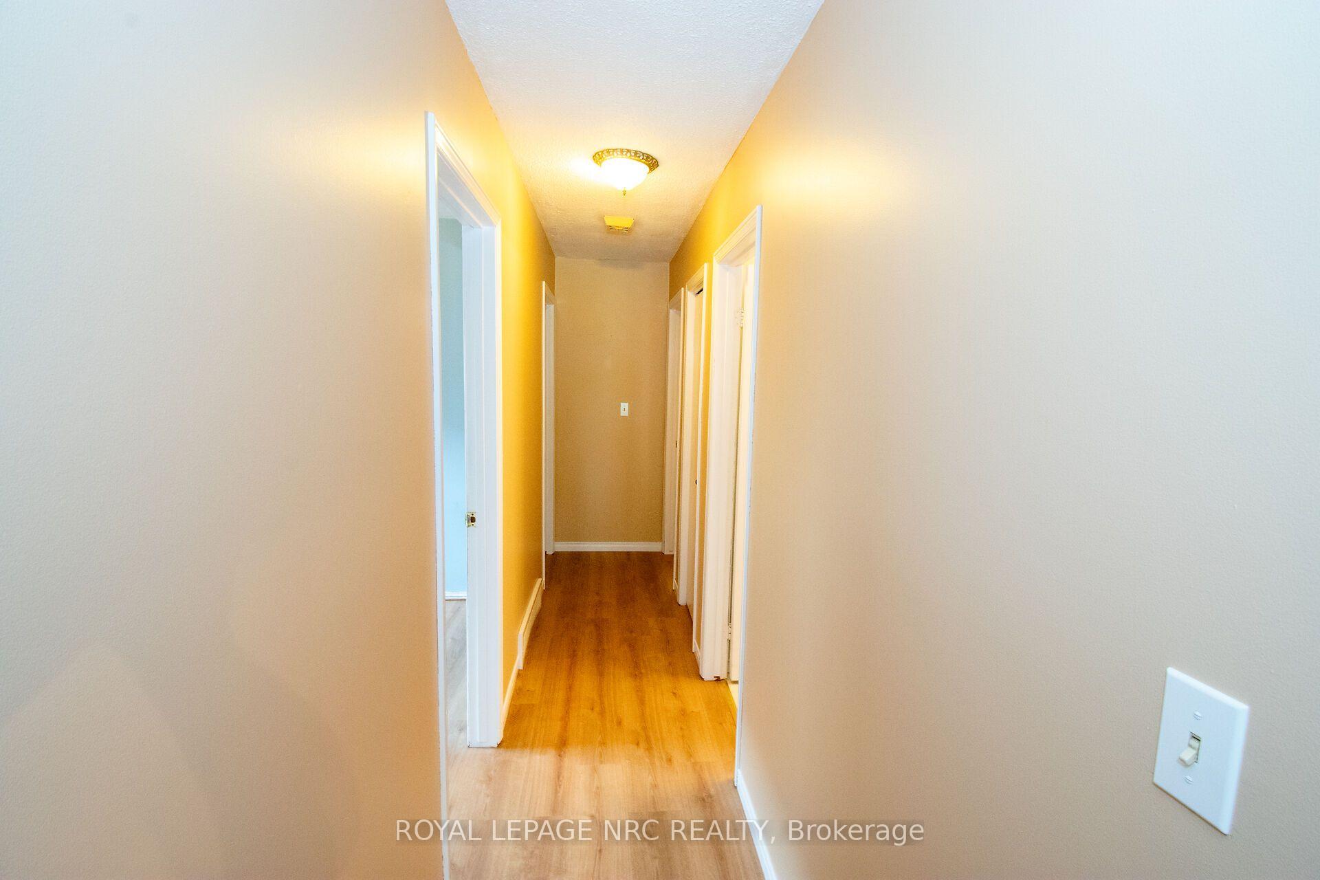 Photo 16 of 70 Oxford Street, St. Catharines, Secord Woods — HOMEH