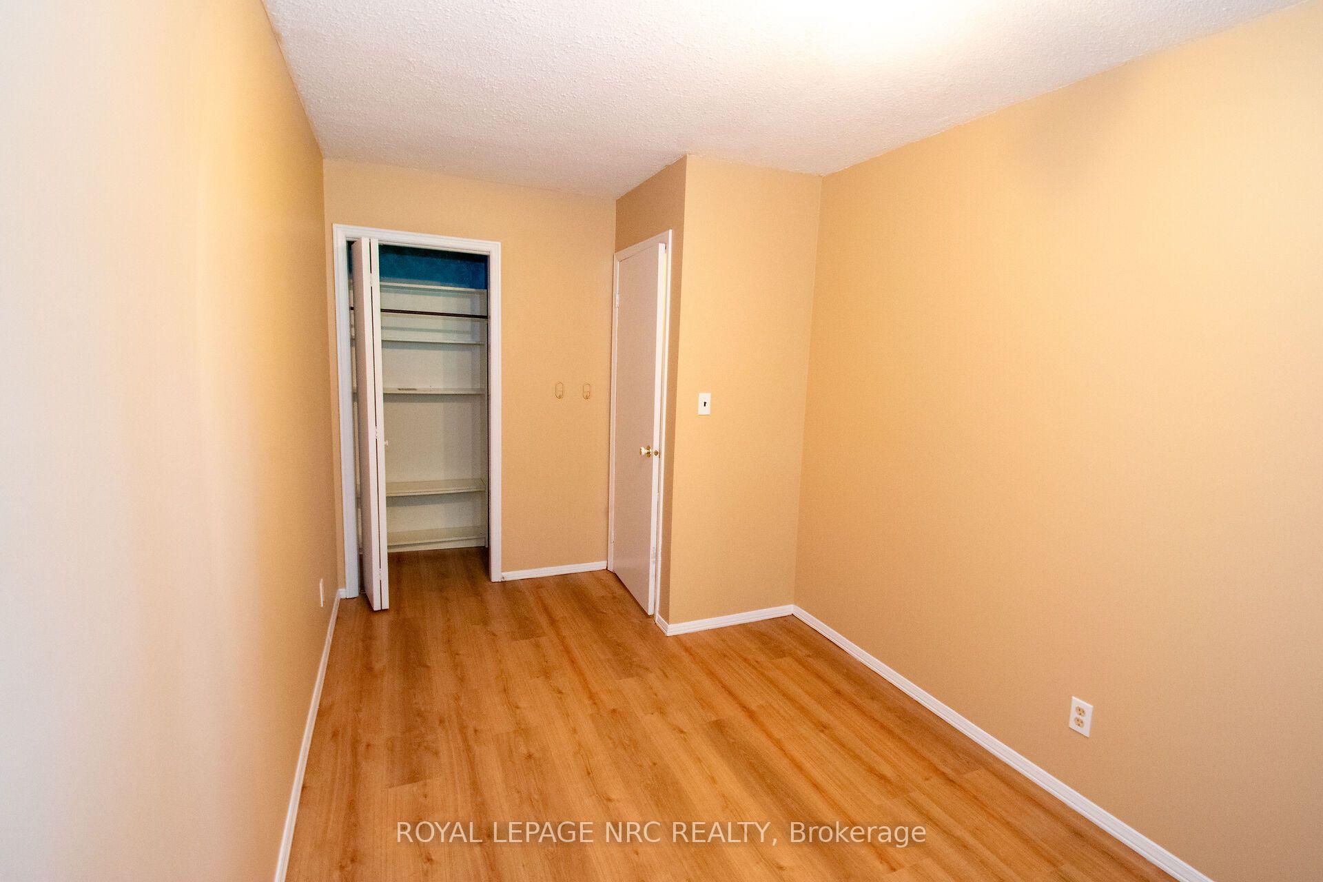 Photo 22 of 70 Oxford Street, St. Catharines, Secord Woods — HOMEH