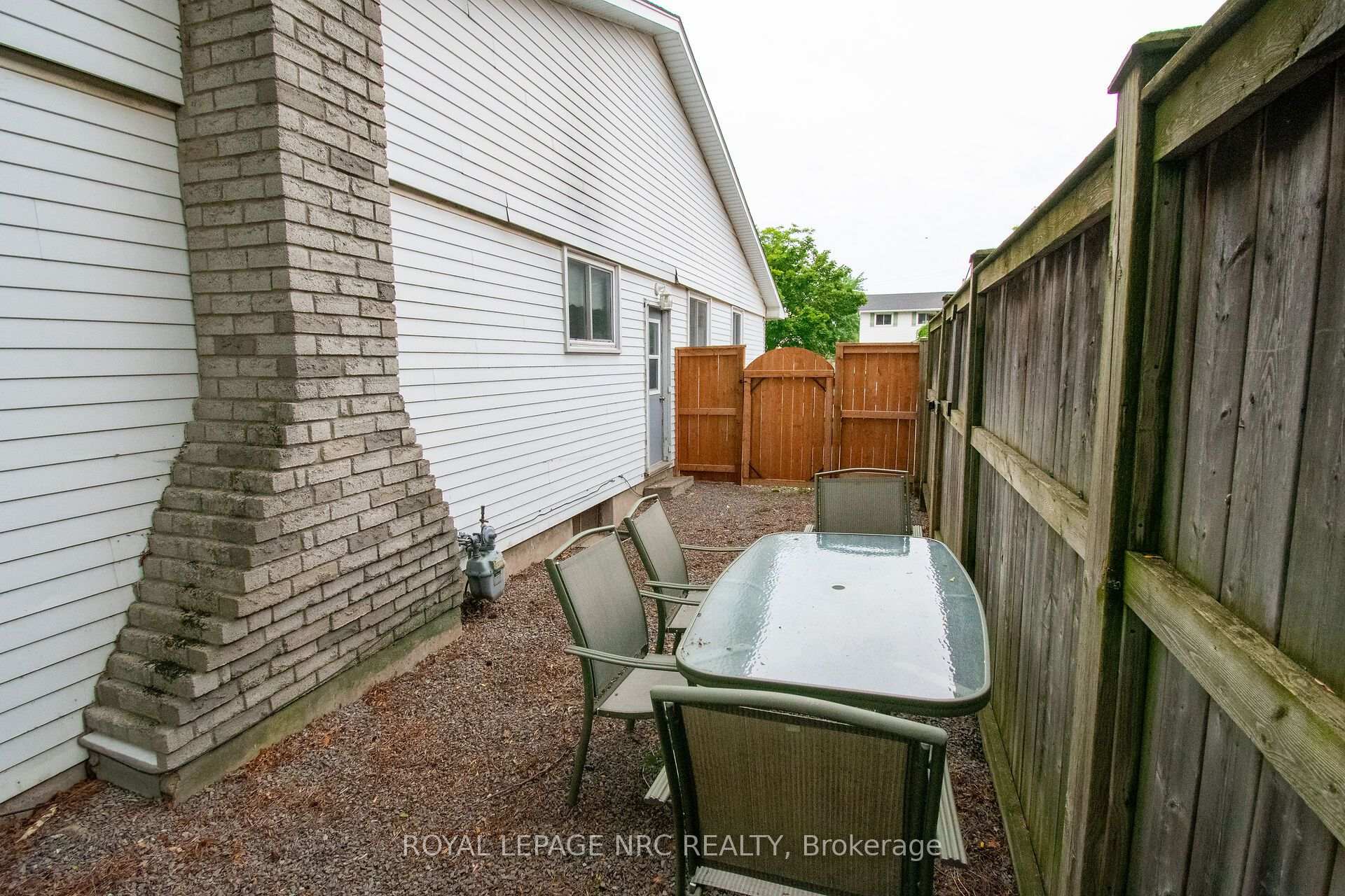 Photo 42 of 70 Oxford Street, St. Catharines, Secord Woods — HOMEH