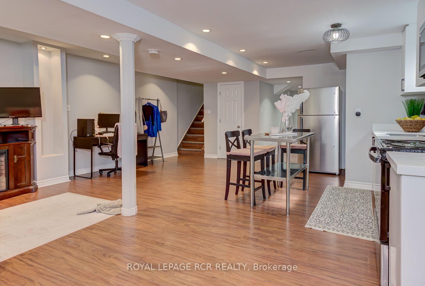 Photo 23 of 13 Silvervalley Drive, Caledon, Bolton North — HOMEH