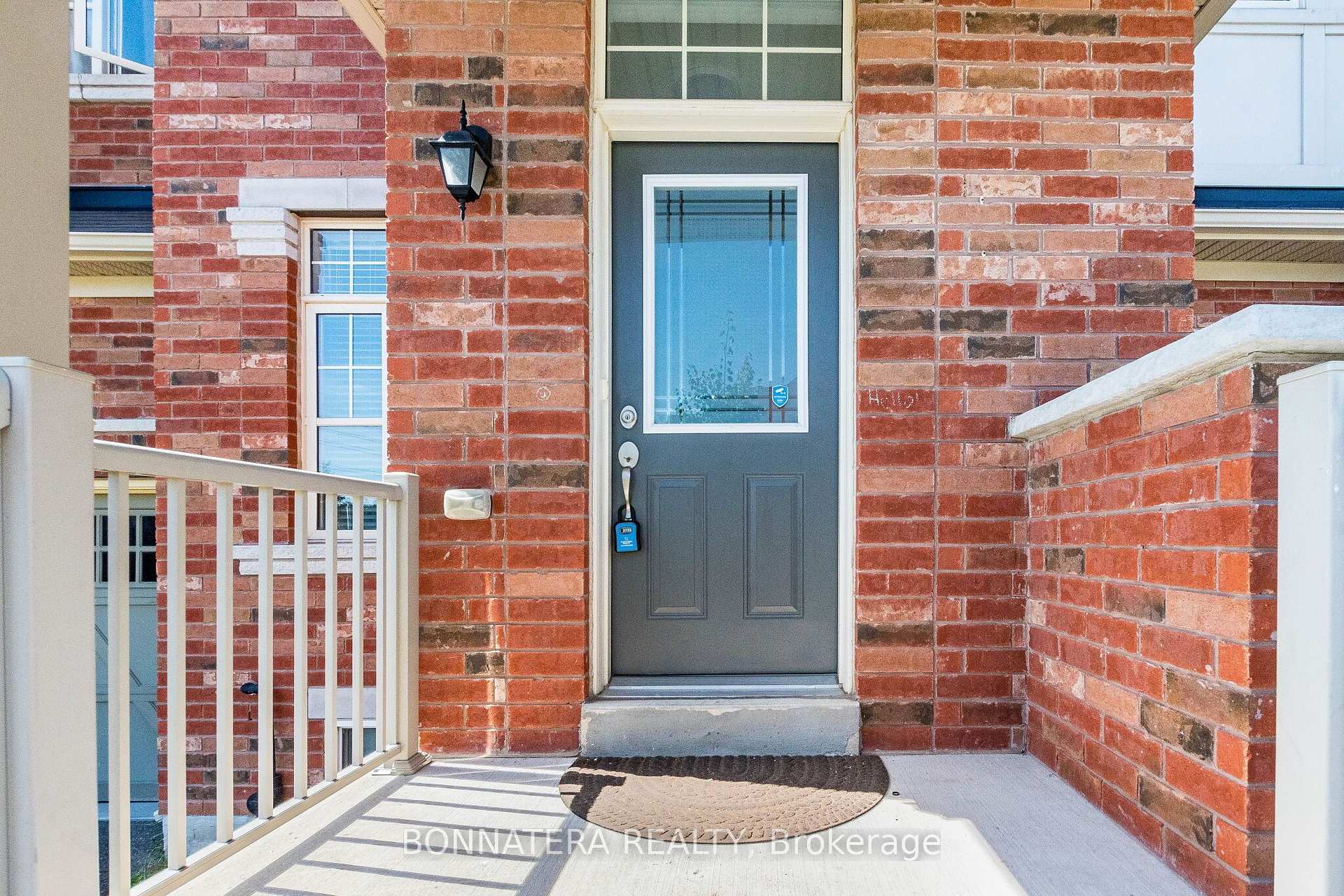 Front of 462 Terrace Way