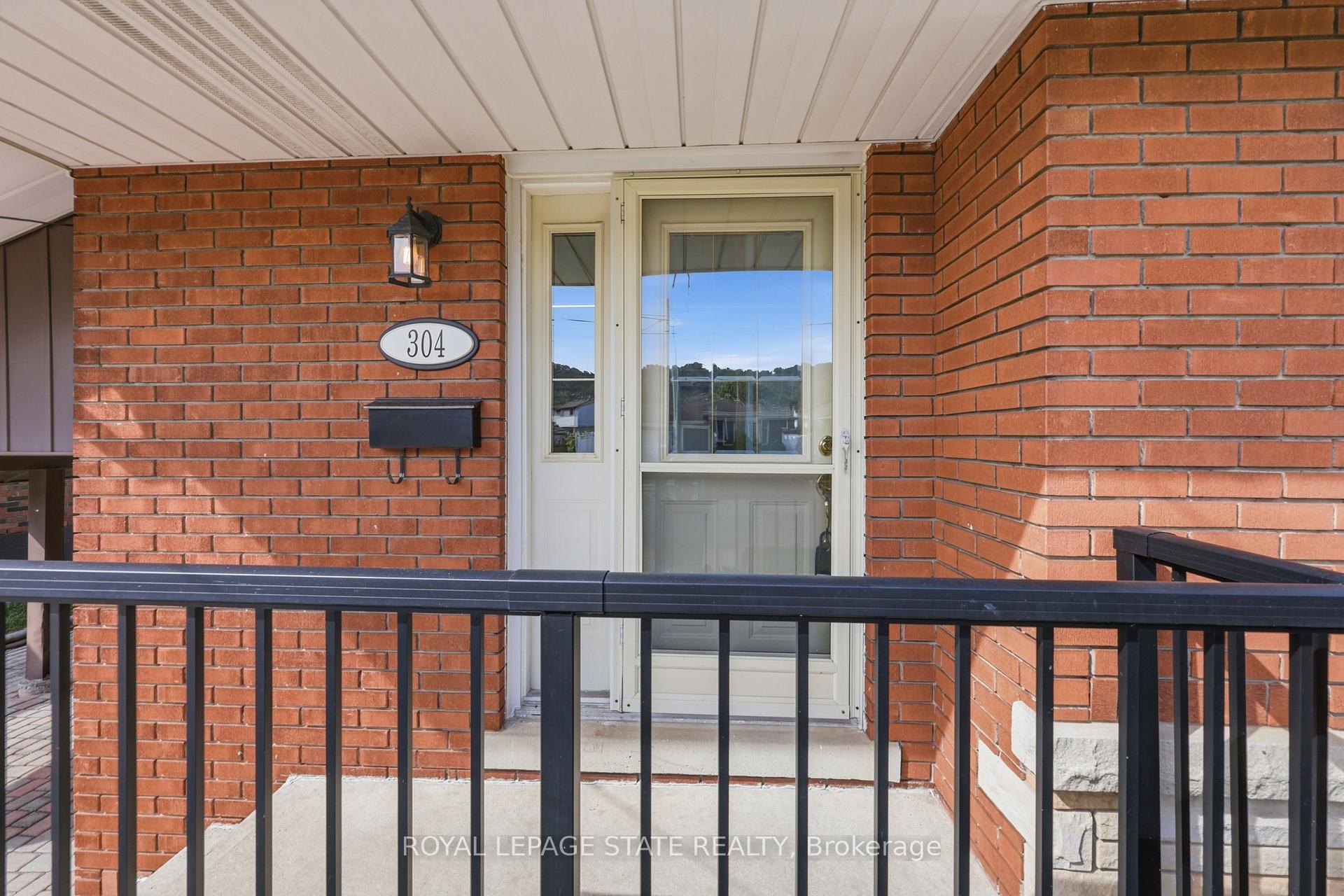 Photo 5 of 304 Whitney Avenue, Hamilton, Ainslie Wood — HOMEH
