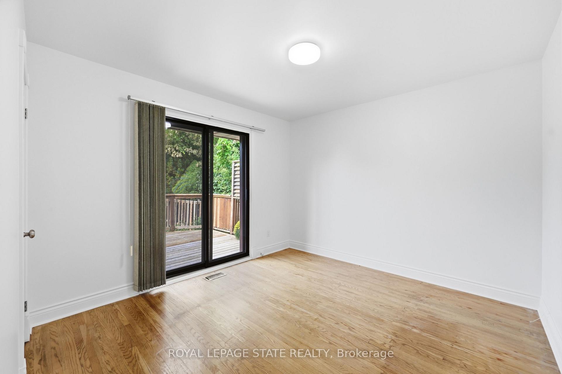 Photo 18 of 304 Whitney Avenue, Hamilton, Ainslie Wood — HOMEH