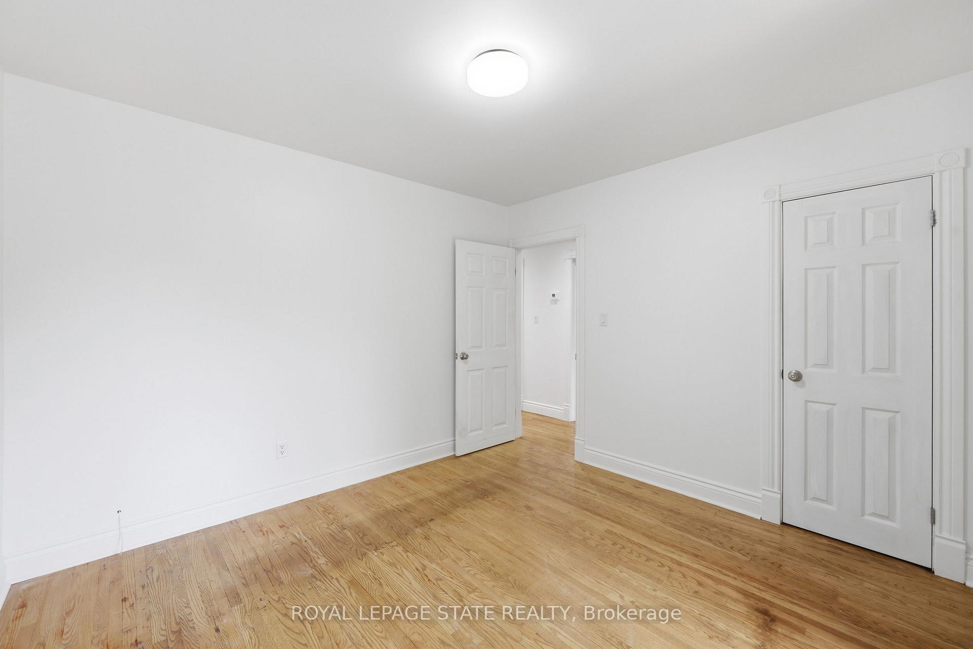 Photo 19 of 304 Whitney Avenue, Hamilton, Ainslie Wood — HOMEH