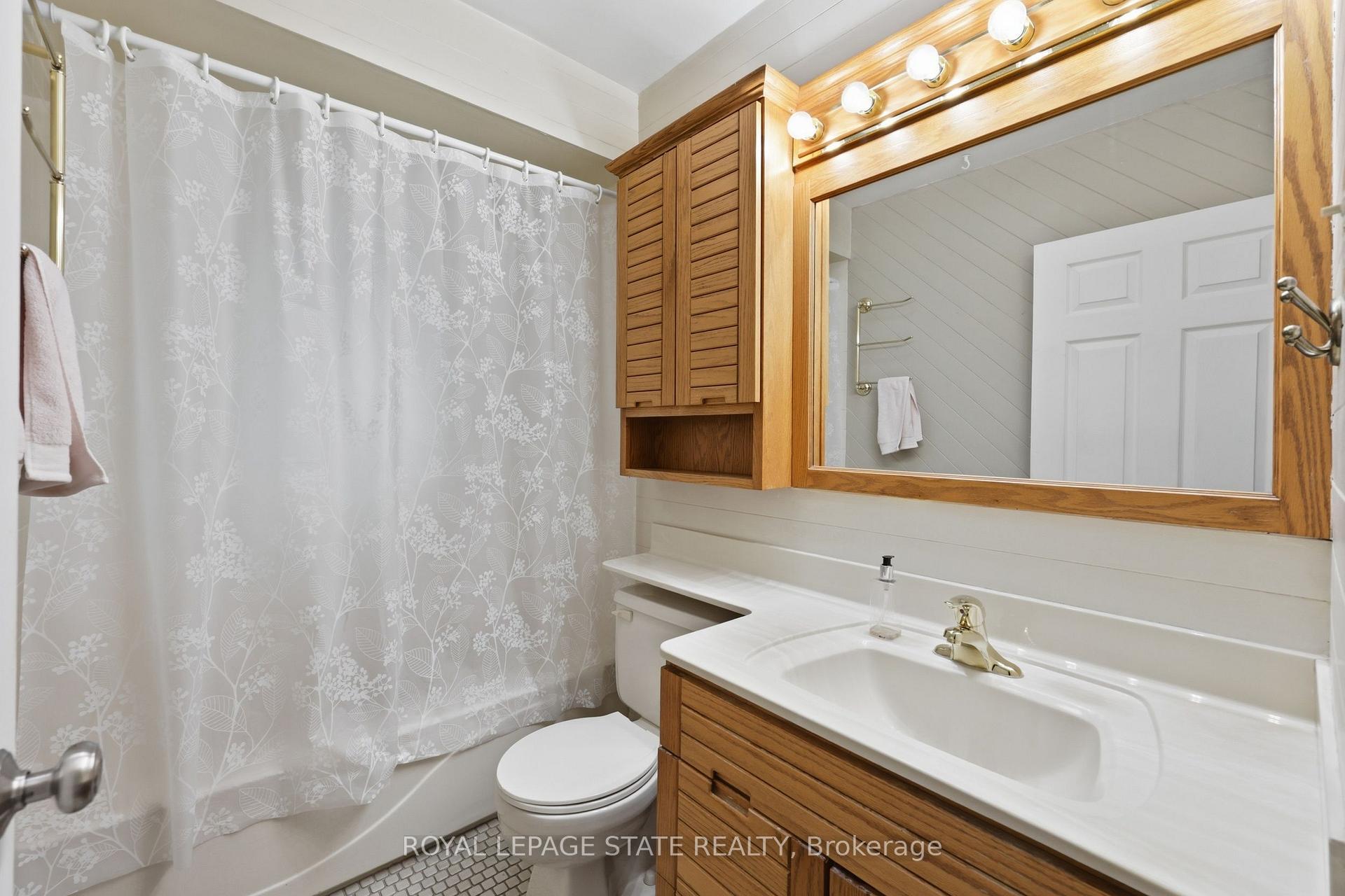 Photo 25 of 304 Whitney Avenue, Hamilton, Ainslie Wood — HOMEH