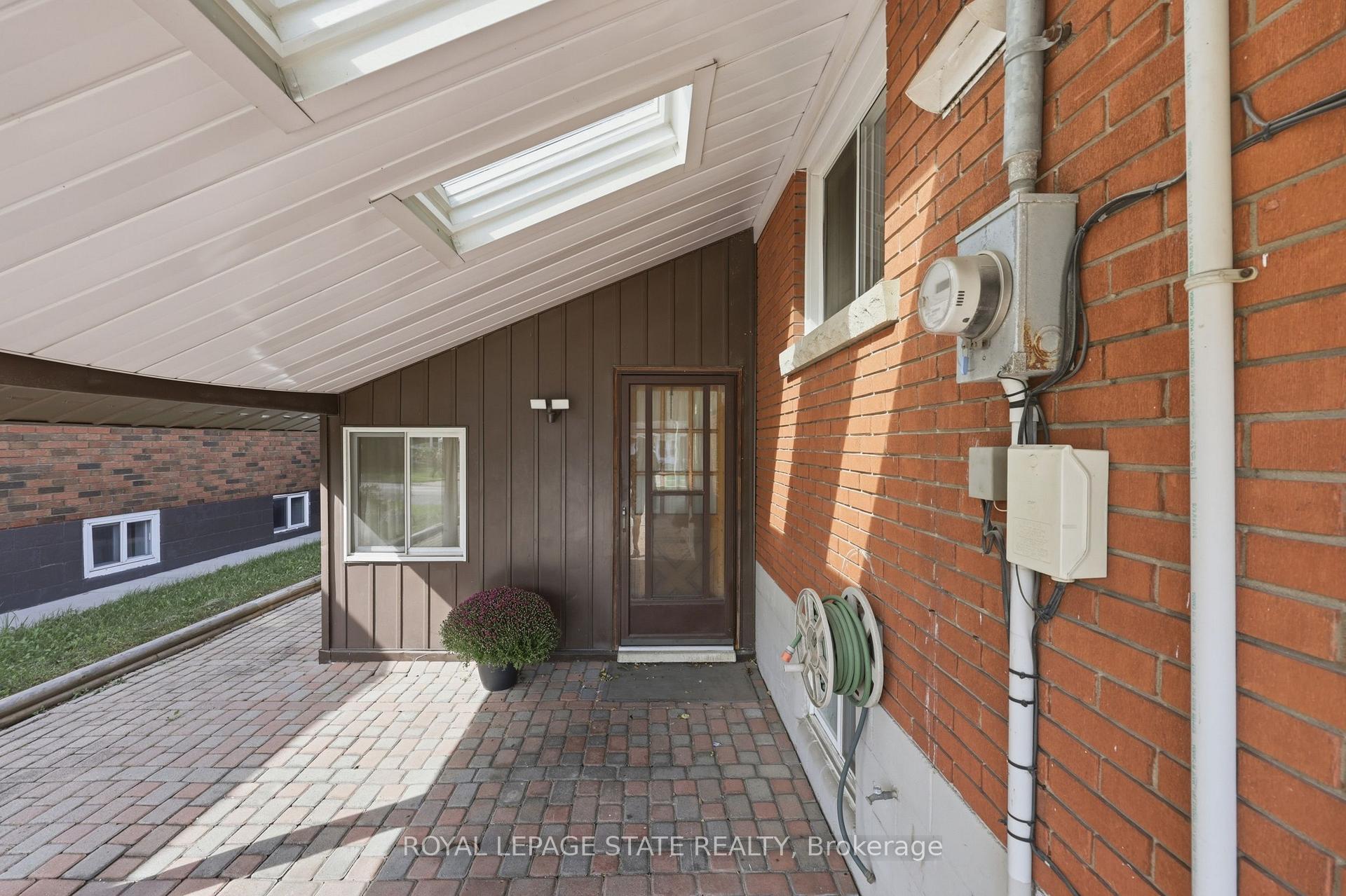 Photo 38 of 304 Whitney Avenue, Hamilton, Ainslie Wood — HOMEH