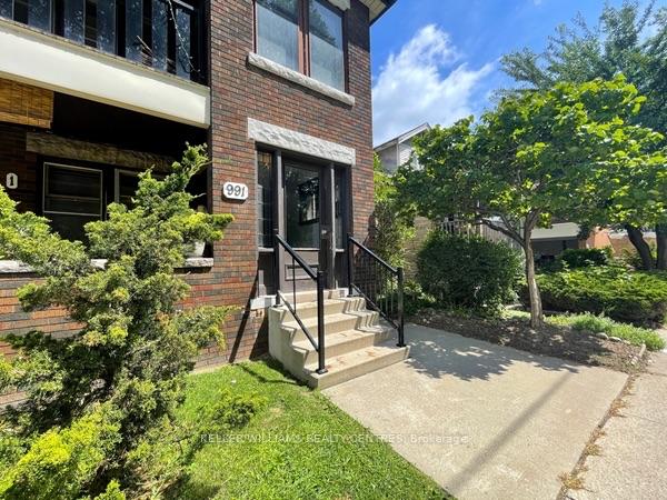 Photo 2 of Unit 4, 991 Main Street E, Hamilton, Crown Point — HOMEH