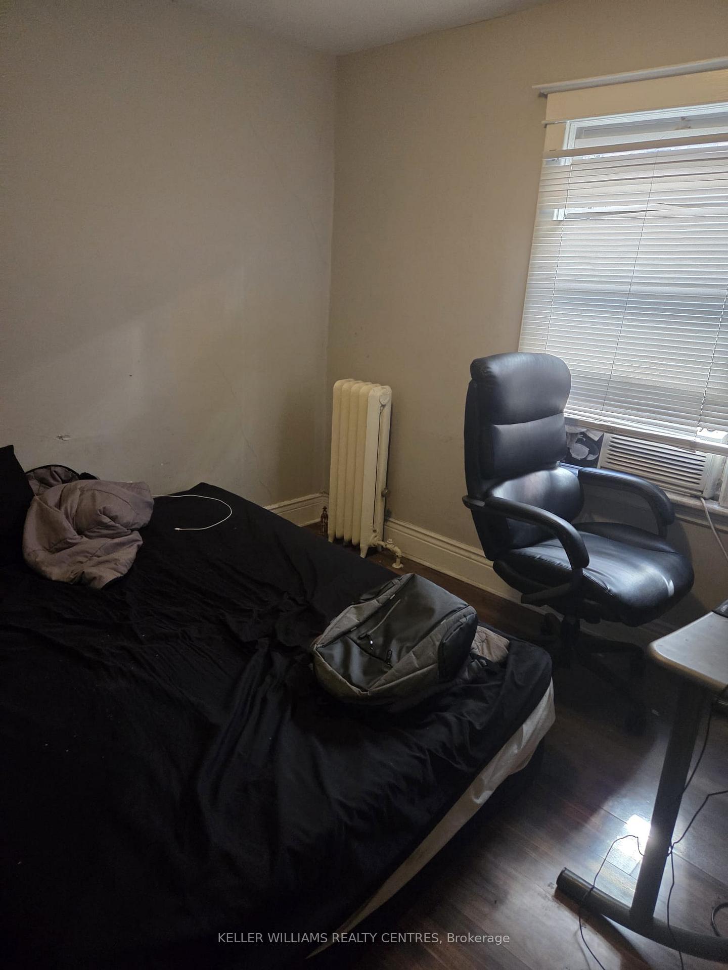 Photo 8 of Unit 4, 991 Main Street E, Hamilton, Crown Point — HOMEH