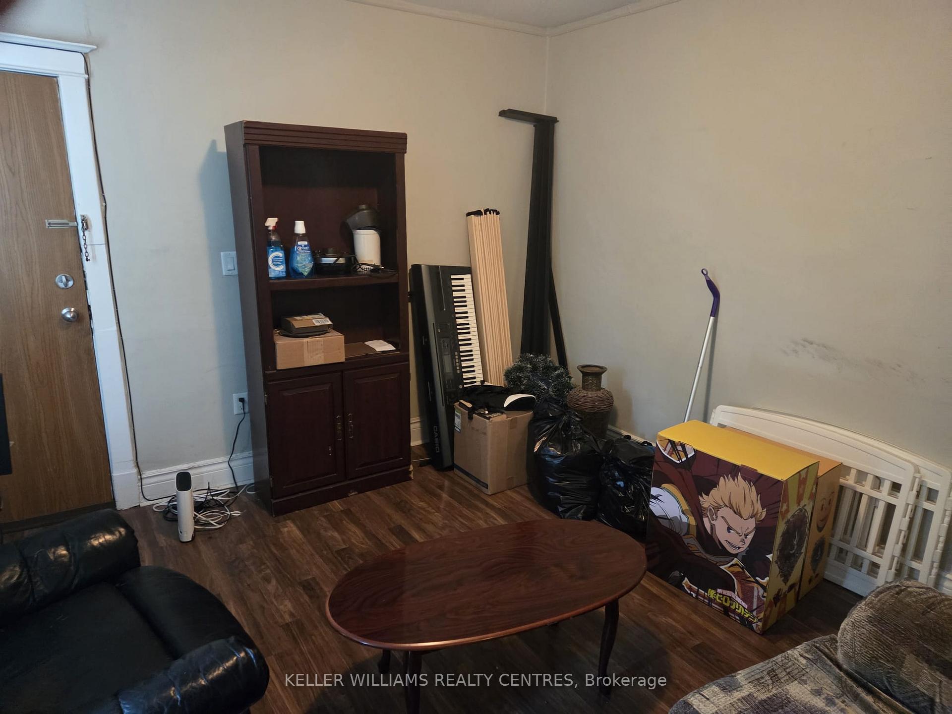 Photo 9 of Unit 4, 991 Main Street E, Hamilton, Crown Point — HOMEH
