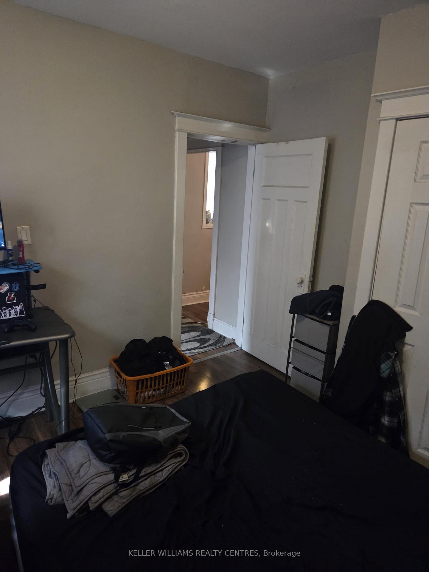 Photo 10 of Unit 4, 991 Main Street E, Hamilton, Crown Point — HOMEH