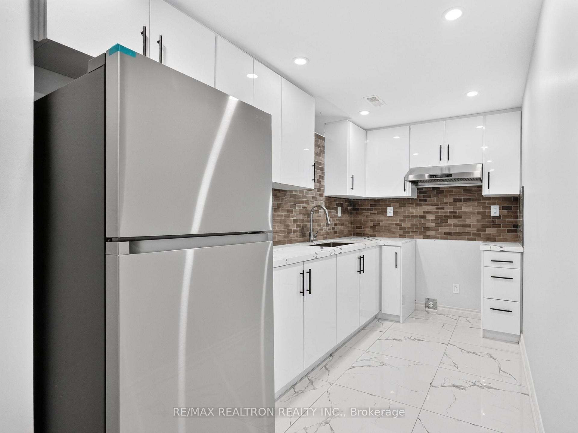 Photo 2 of Unit Basement, 32 Whitlock Crescent, Ajax, Northeast Ajax — HOMEH