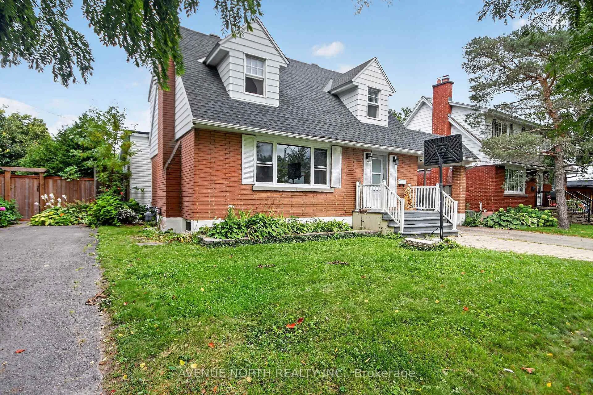Photo 4 of 869 Chapman Boulevard, Ottawa, Elmvale Acres — HOMEH