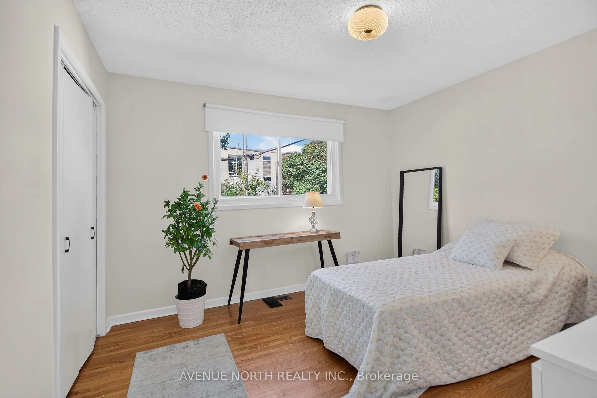 Photo 39 of 869 Chapman Boulevard, Ottawa, Elmvale Acres — HOMEH