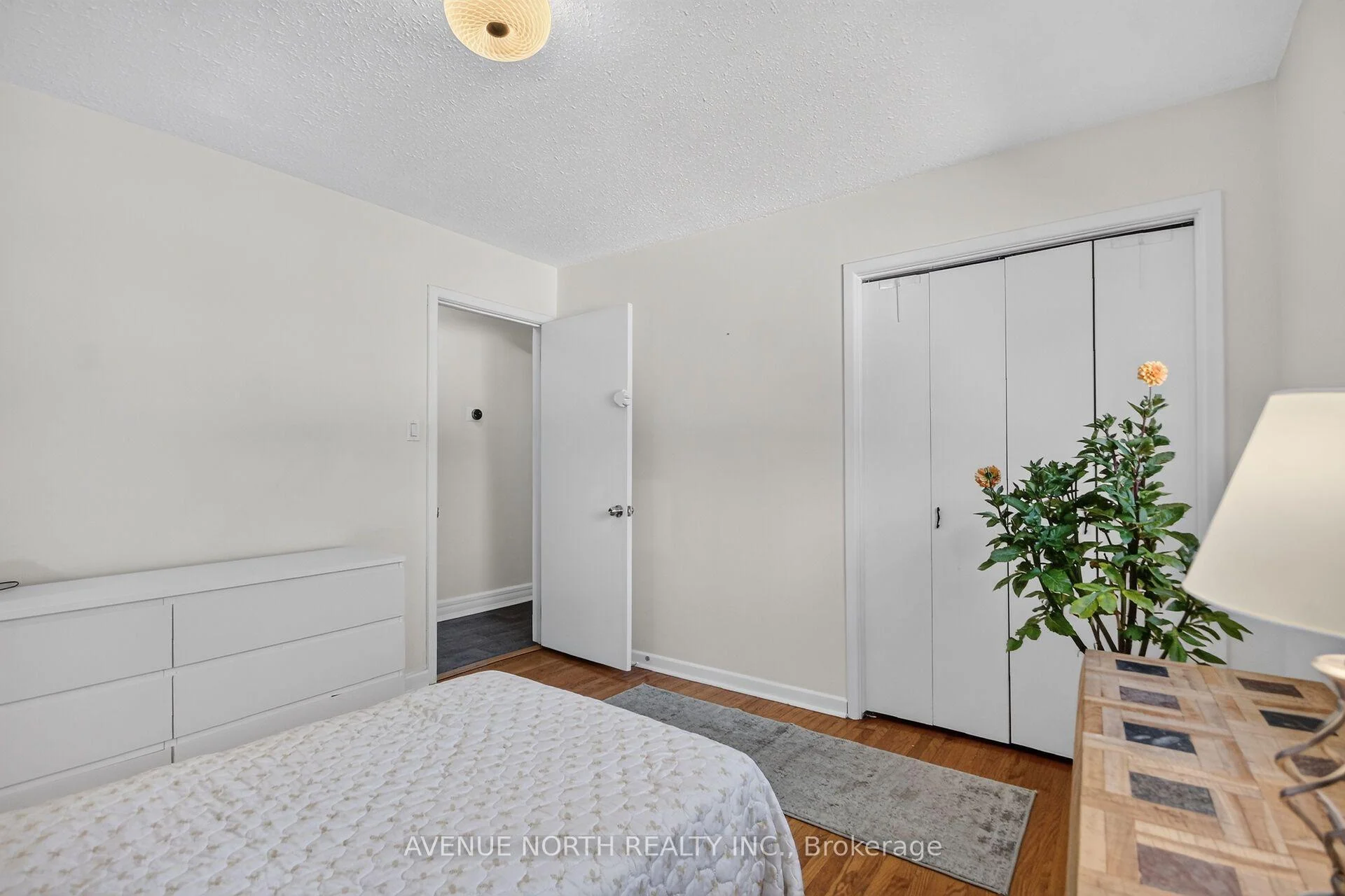 Photo 42 of 869 Chapman Boulevard, Ottawa, Elmvale Acres — HOMEH