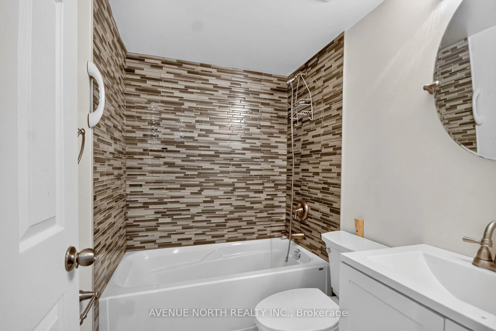 Photo 50 of 869 Chapman Boulevard, Ottawa, Elmvale Acres — HOMEH