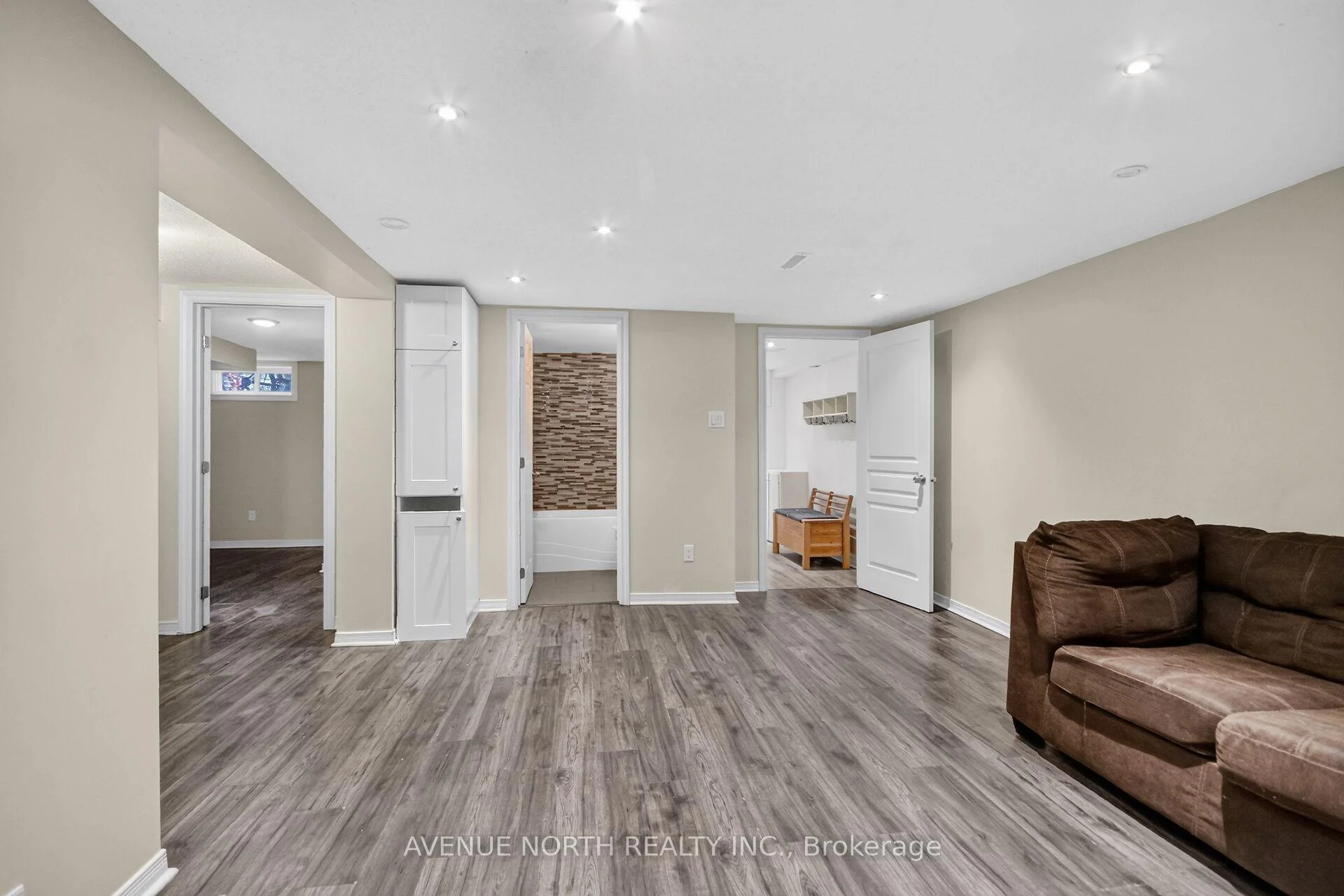 Photo 57 of 869 Chapman Boulevard, Ottawa, Elmvale Acres — HOMEH