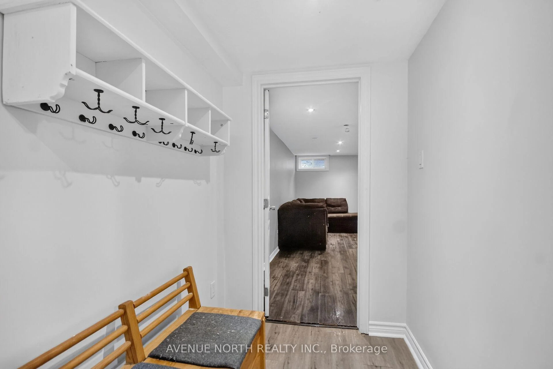 Photo 52 of 869 Chapman Boulevard, Ottawa, Elmvale Acres — HOMEH