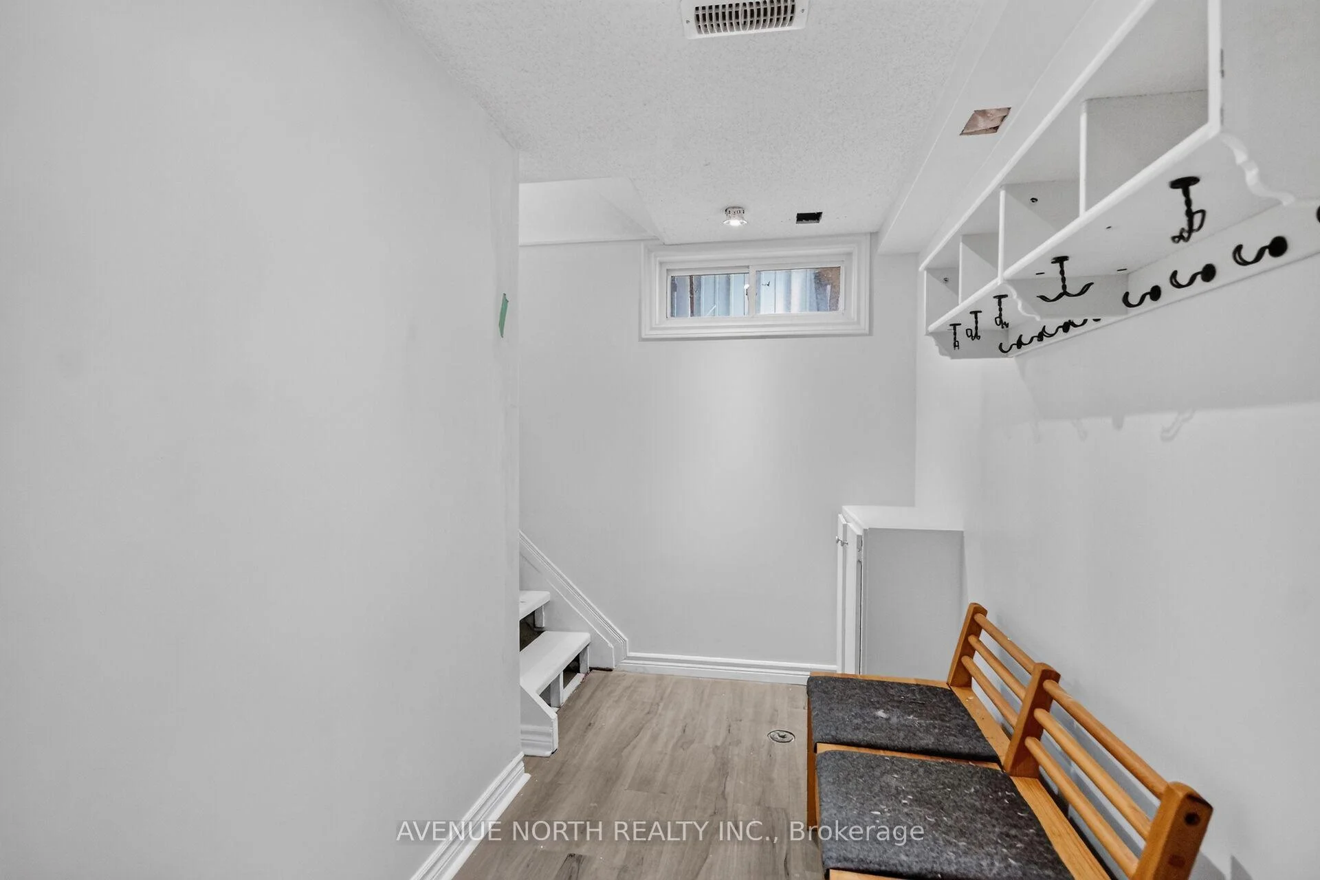 Photo 51 of 869 Chapman Boulevard, Ottawa, Elmvale Acres — HOMEH