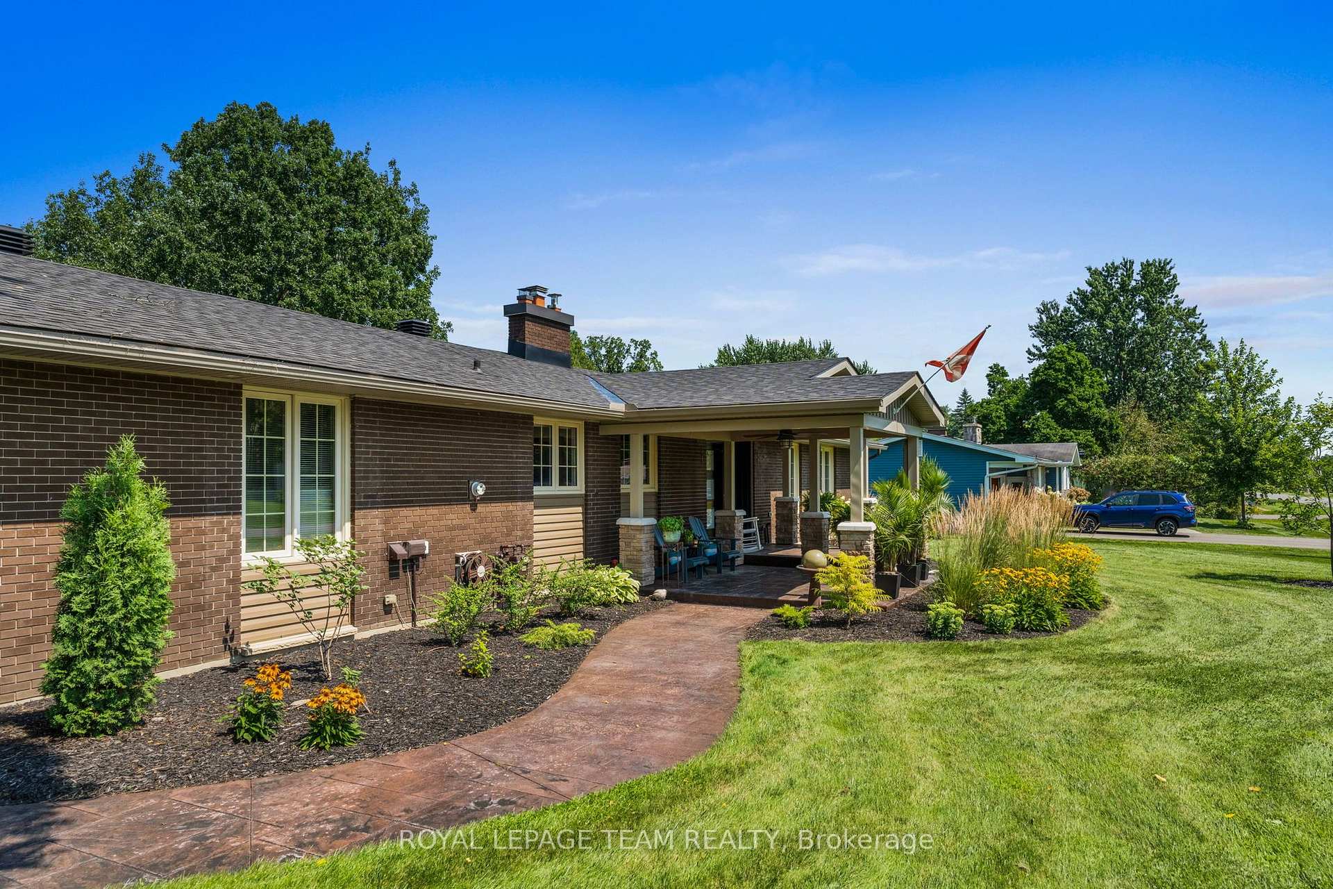 Photo 3 of 1279 Fairway Drive, Ottawa, Manotick South to Roger Stevens — HOMEH