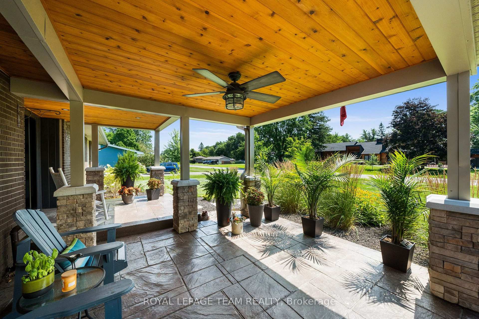 Photo 4 of 1279 Fairway Drive, Ottawa, Manotick South to Roger Stevens — HOMEH
