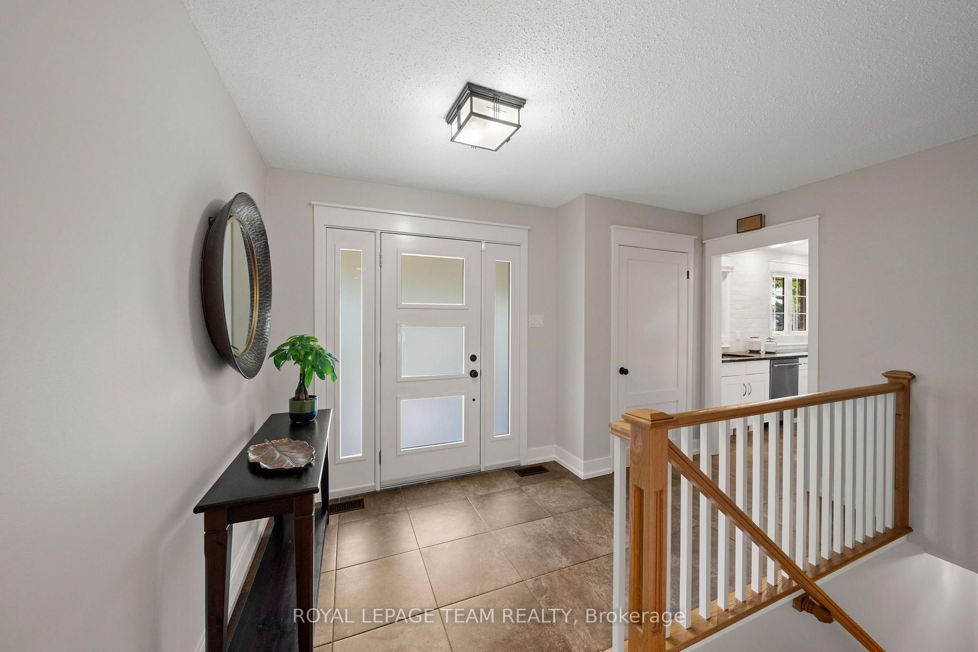 Photo 5 of 1279 Fairway Drive, Ottawa, Manotick South to Roger Stevens — HOMEH