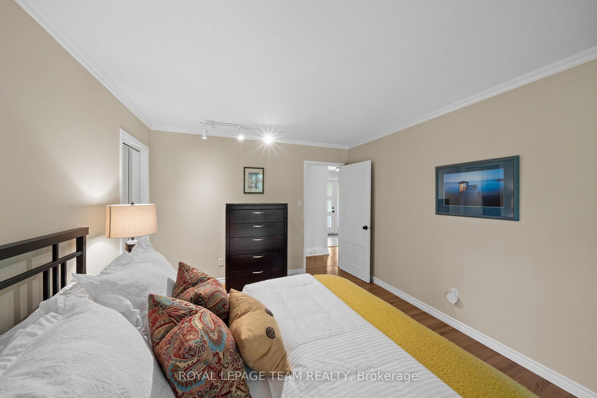 Photo 20 of 1279 Fairway Drive, Ottawa, Manotick South to Roger Stevens — HOMEH