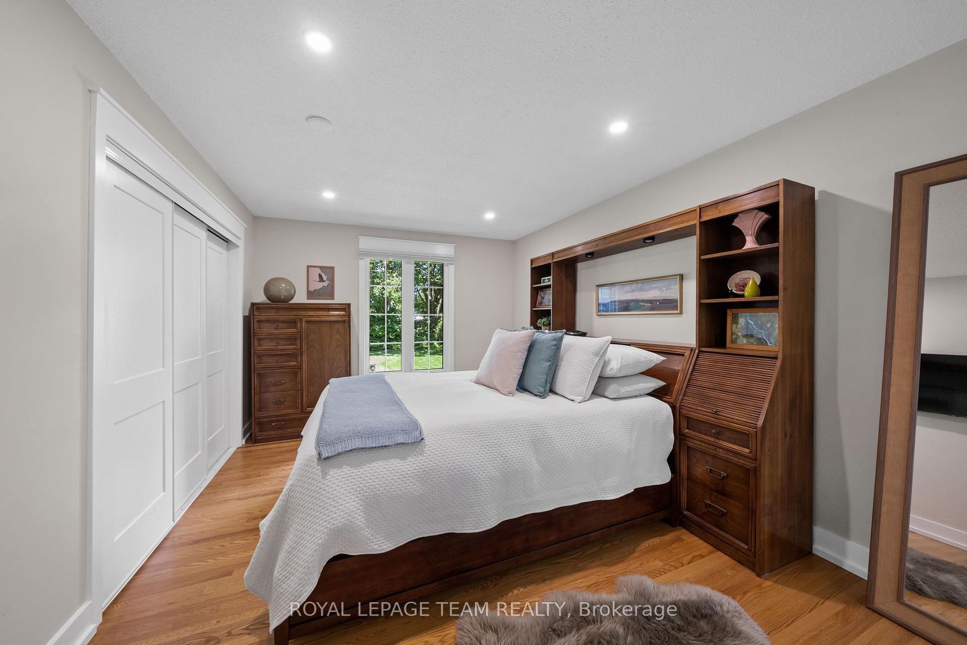 Photo 25 of 1279 Fairway Drive, Ottawa, Manotick South to Roger Stevens — HOMEH