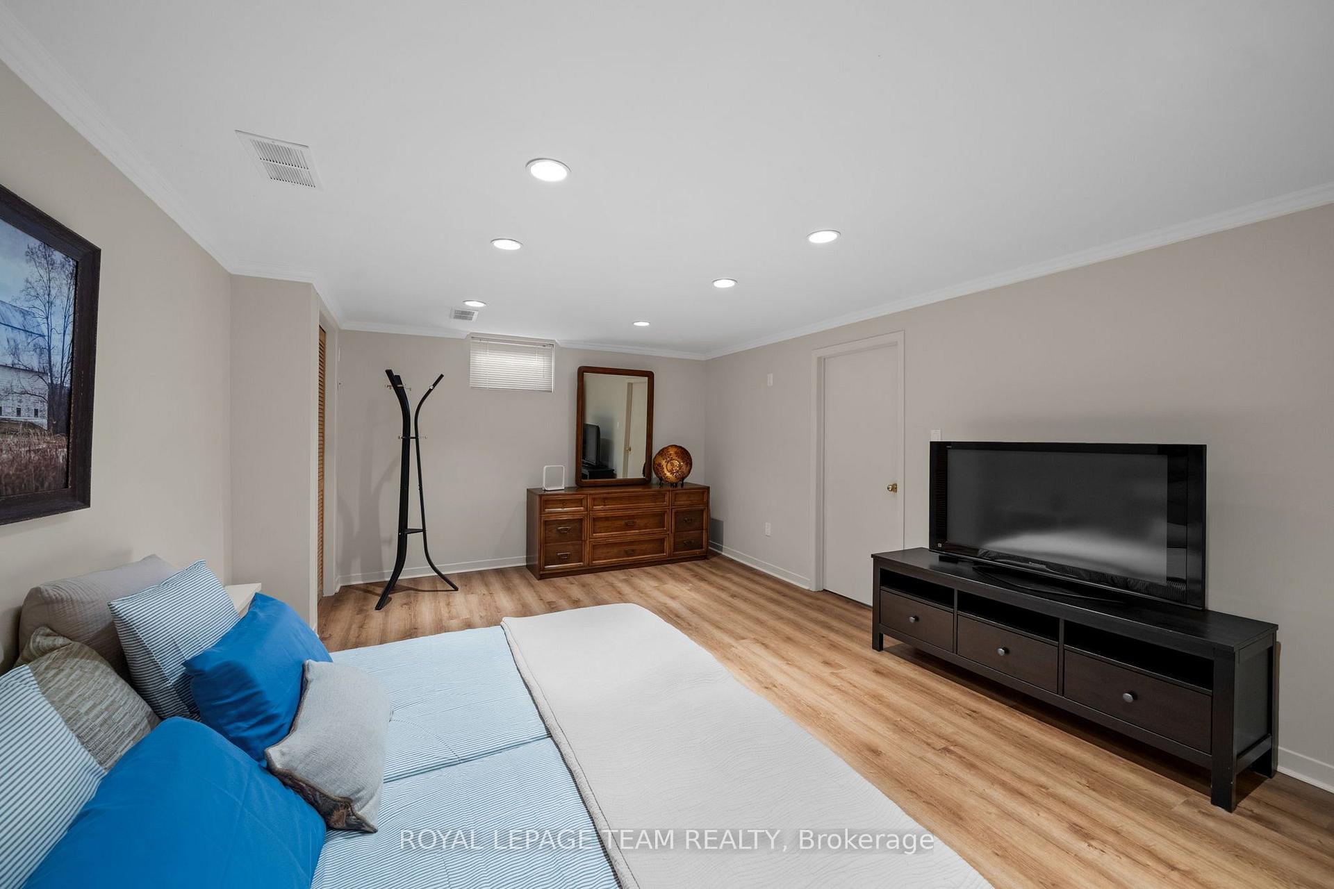 Photo 35 of 1279 Fairway Drive, Ottawa, Manotick South to Roger Stevens — HOMEH