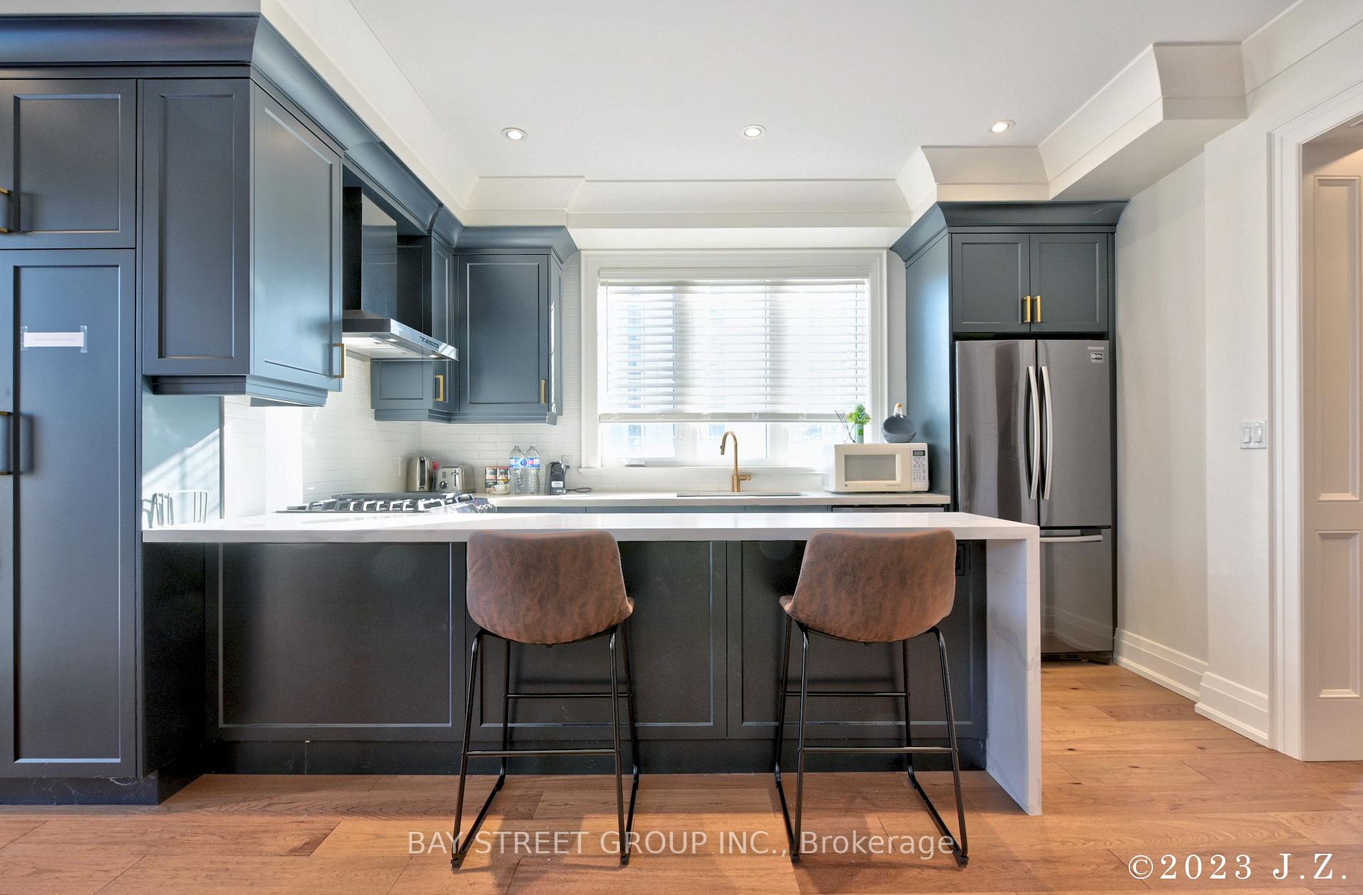 Photo 3 of 60 Emmett Avenue, North York, Mount Dennis — HOMEH