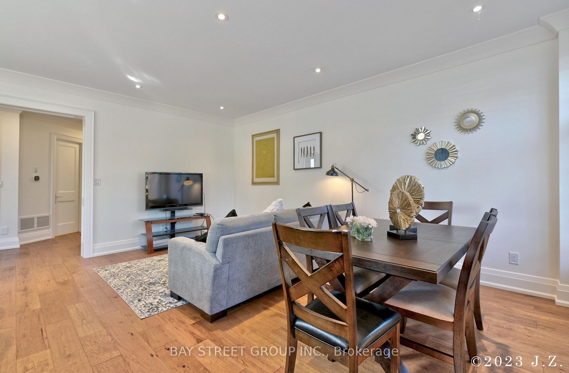 Photo 7 of 60 Emmett Avenue, North York, Mount Dennis — HOMEH