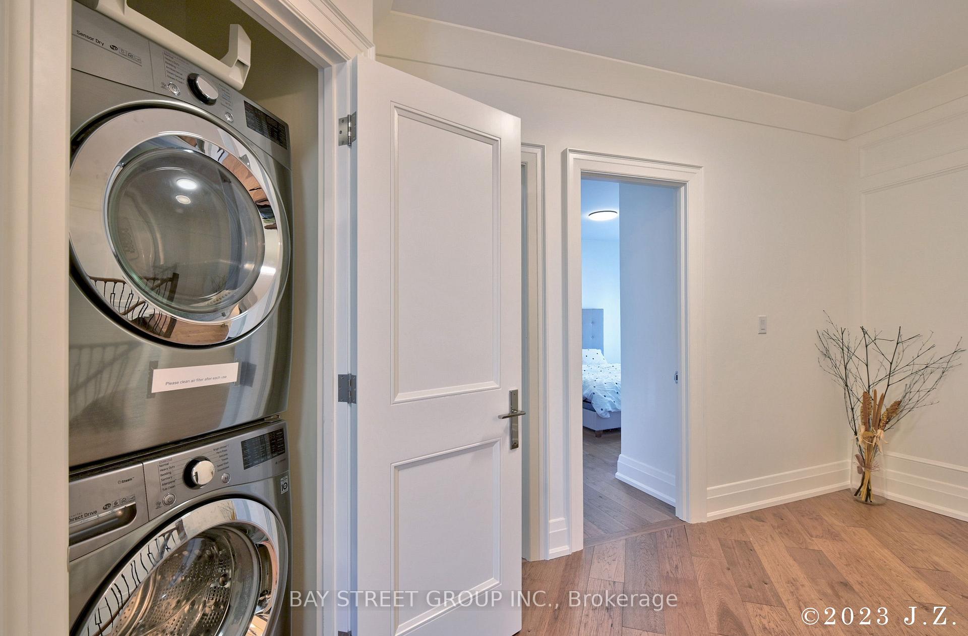 Photo 25 of 60 Emmett Avenue, North York, Mount Dennis — HOMEH