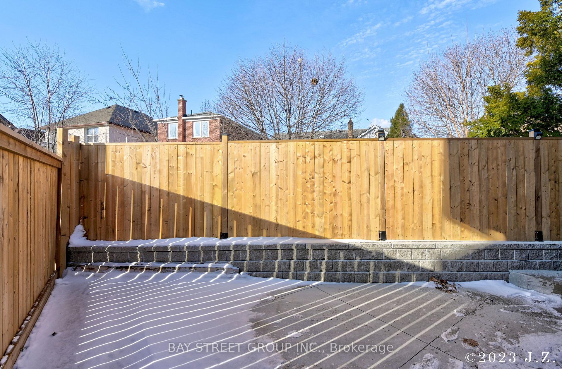 Photo 27 of 60 Emmett Avenue, North York, Mount Dennis — HOMEH