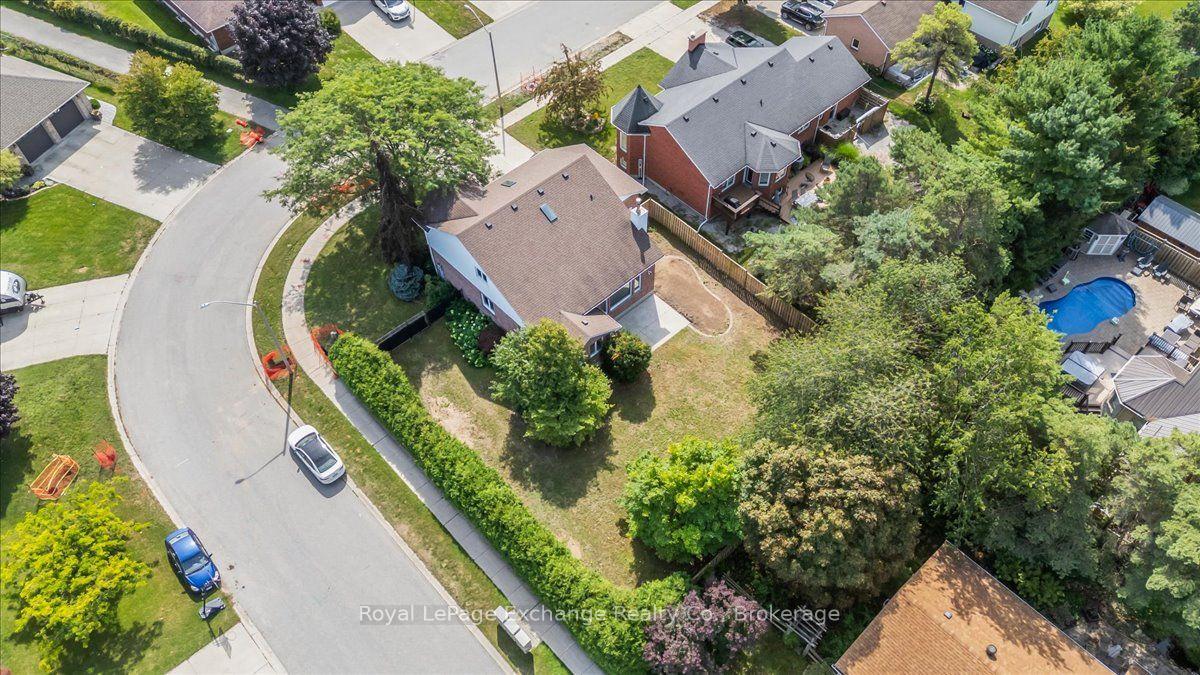 Photo 3 of 621 Lynden Crescent, Kincardine — HOMEH