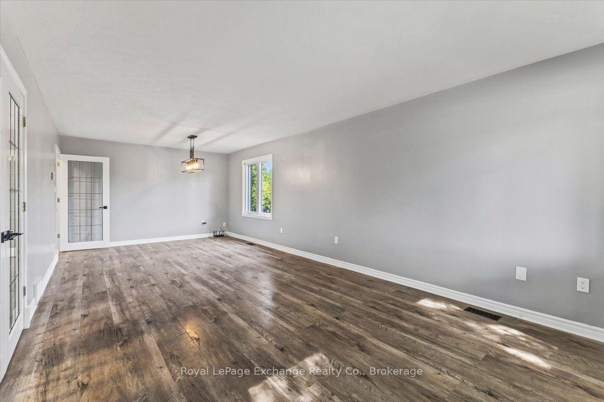 Photo 12 of 621 Lynden Crescent, Kincardine — HOMEH