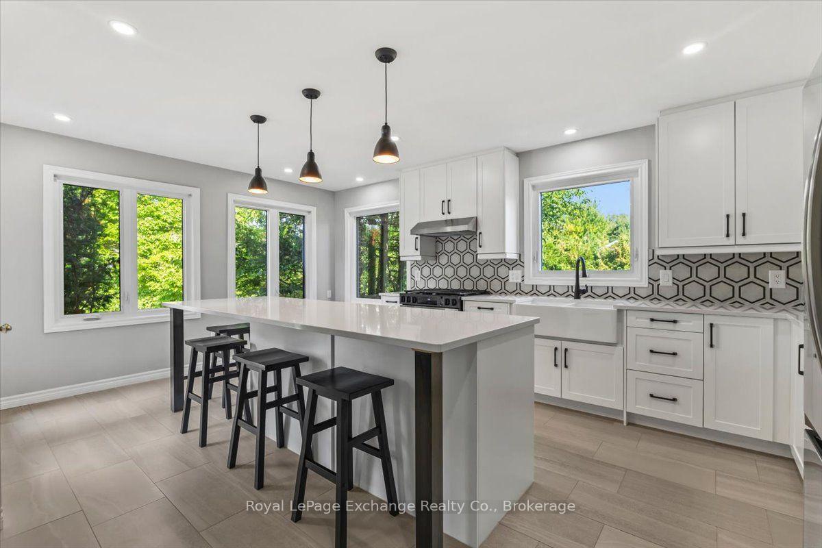 Photo 10 of 621 Lynden Crescent, Kincardine — HOMEH