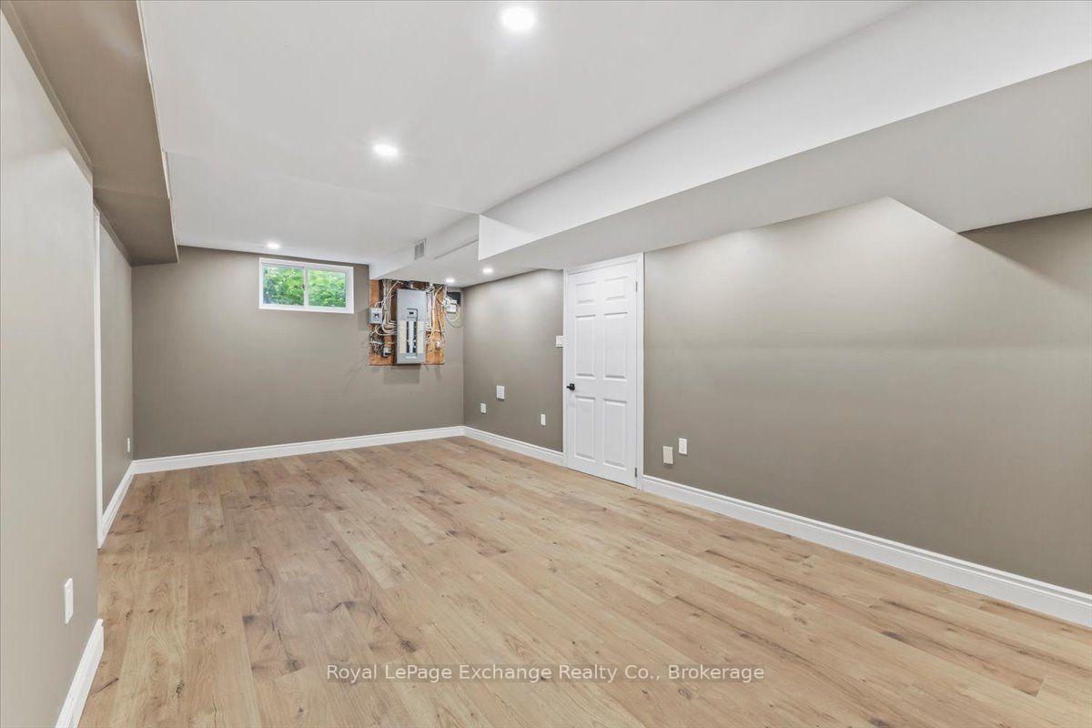 Photo 35 of 621 Lynden Crescent, Kincardine — HOMEH