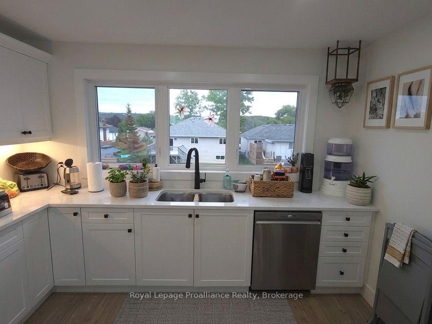 Photo 7 of 33 Huffman Road, Quinte West, Frankford Ward — HOMEH