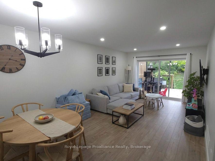 Photo 13 of 33 Huffman Road, Quinte West, Frankford Ward — HOMEH