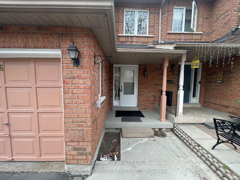 Photo 3 of Unit 6, 10 Cherrytree Drive, Brampton, Fletcher's Creek South — HOMEH
