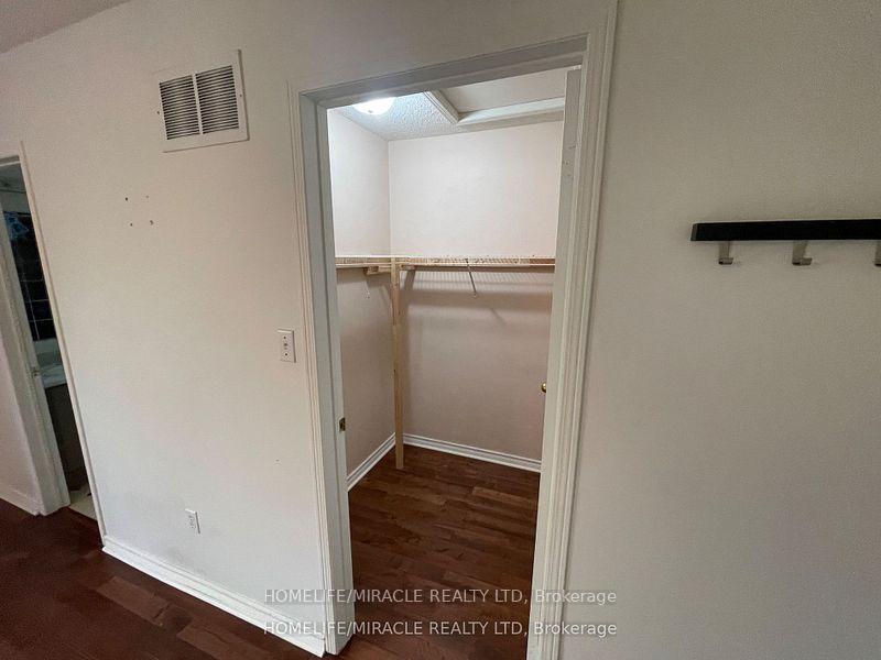 Photo 23 of Unit 6, 10 Cherrytree Drive, Brampton, Fletcher's Creek South — HOMEH