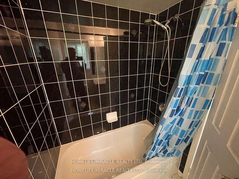Photo 26 of Unit 6, 10 Cherrytree Drive, Brampton, Fletcher's Creek South — HOMEH