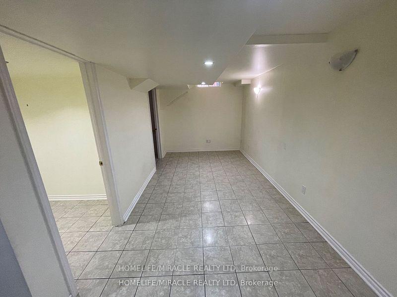 Photo 28 of Unit 6, 10 Cherrytree Drive, Brampton, Fletcher's Creek South — HOMEH