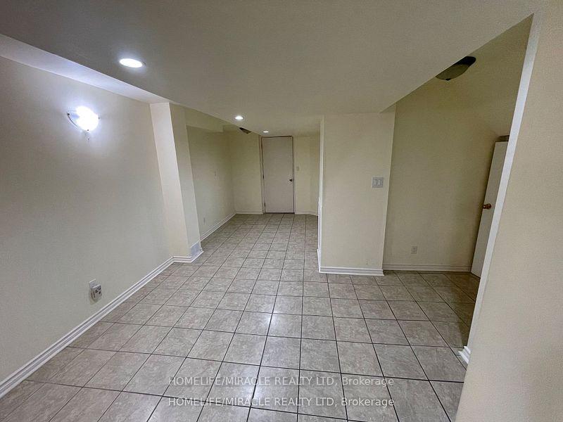 Photo 30 of Unit 6, 10 Cherrytree Drive, Brampton, Fletcher's Creek South — HOMEH