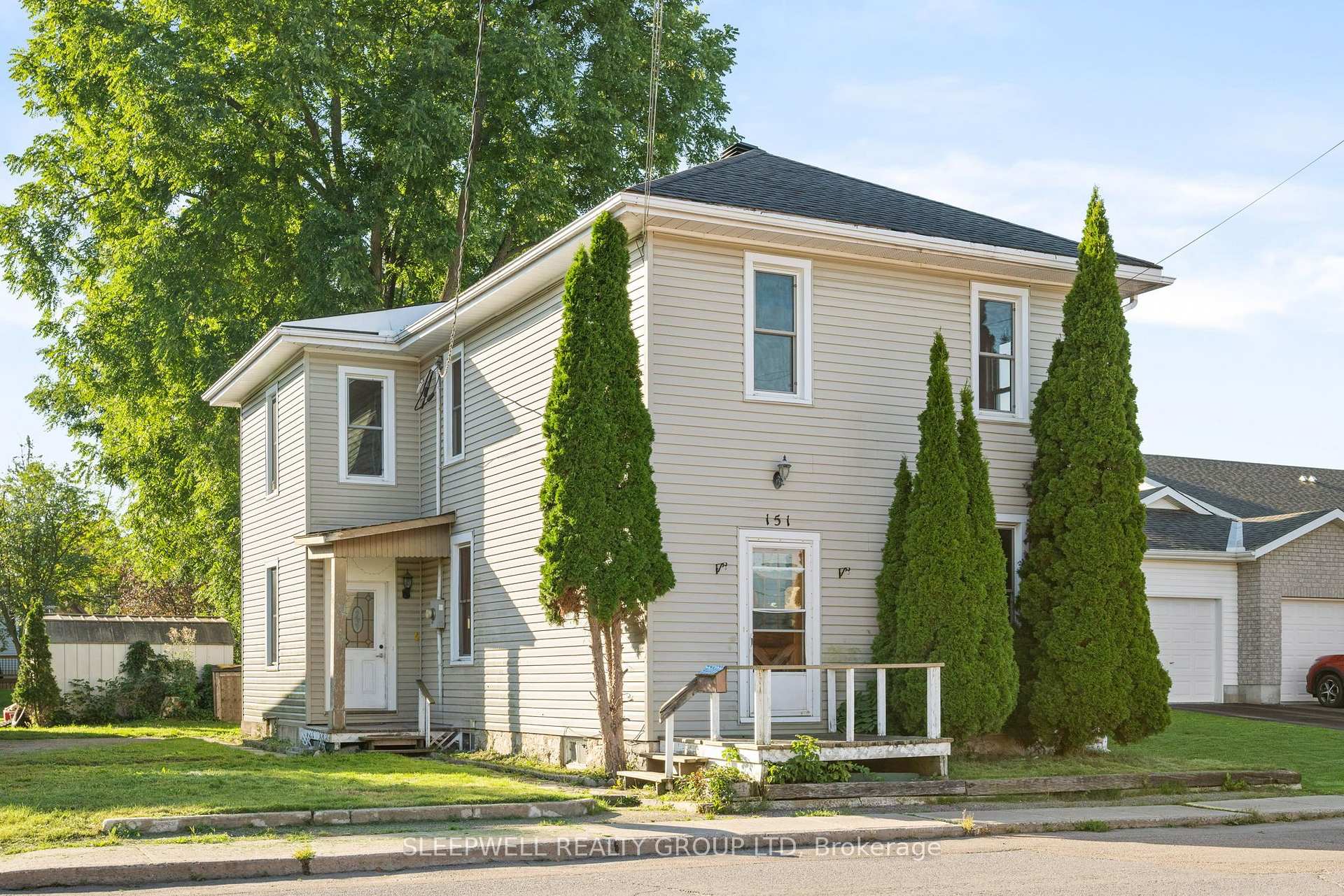 Photo 1 of 151 Renfrew Avenue W, Renfrew, Renfrew — HOMEH