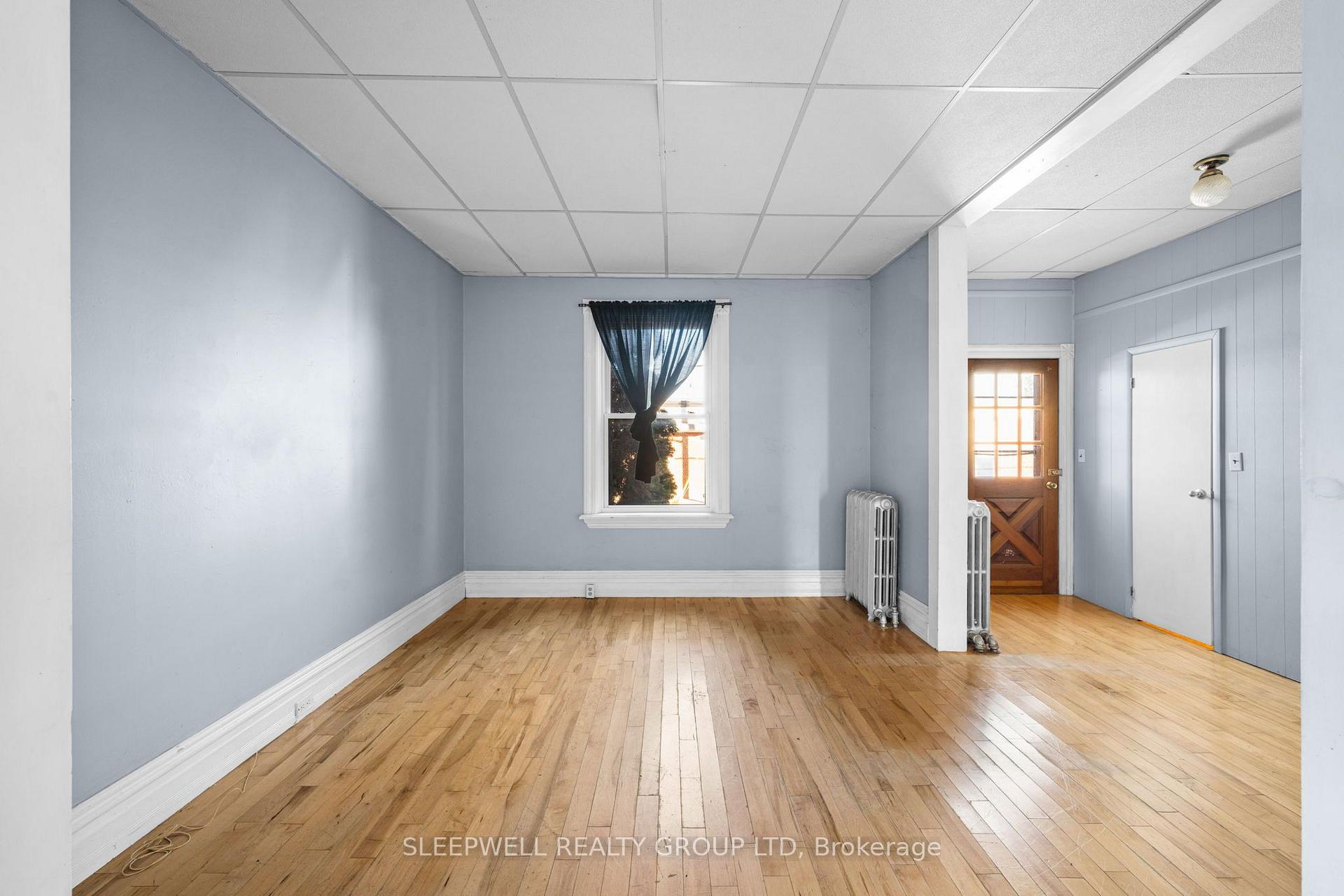 Photo 5 of 151 Renfrew Avenue W, Renfrew, Renfrew — HOMEH