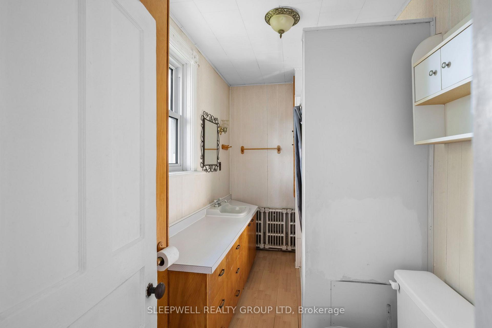 Photo 23 of 151 Renfrew Avenue W, Renfrew, Renfrew — HOMEH