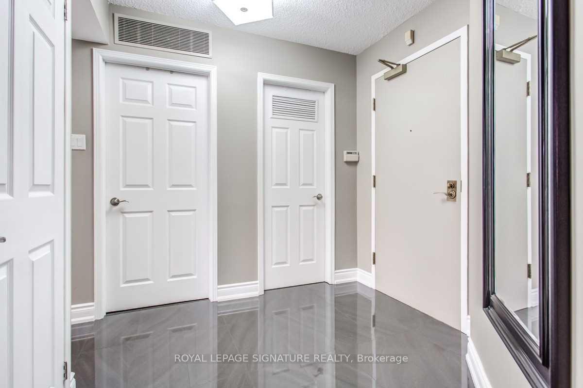 Photo 3 of Unit 603, 7 Broadway Avenue, Toronto, Mount Pleasant West — HOMEH