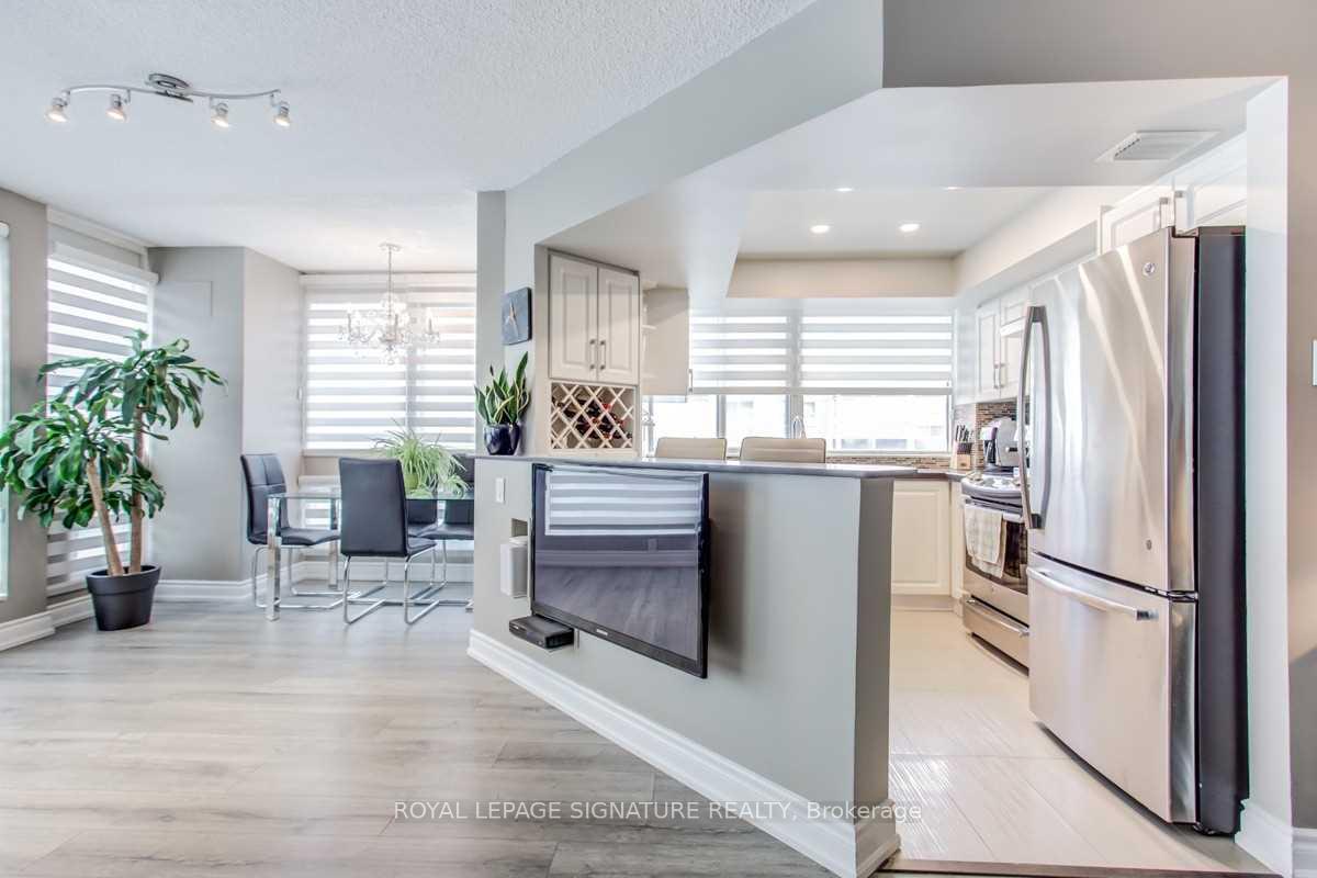 Photo 10 of Unit 603, 7 Broadway Avenue, Toronto, Mount Pleasant West — HOMEH