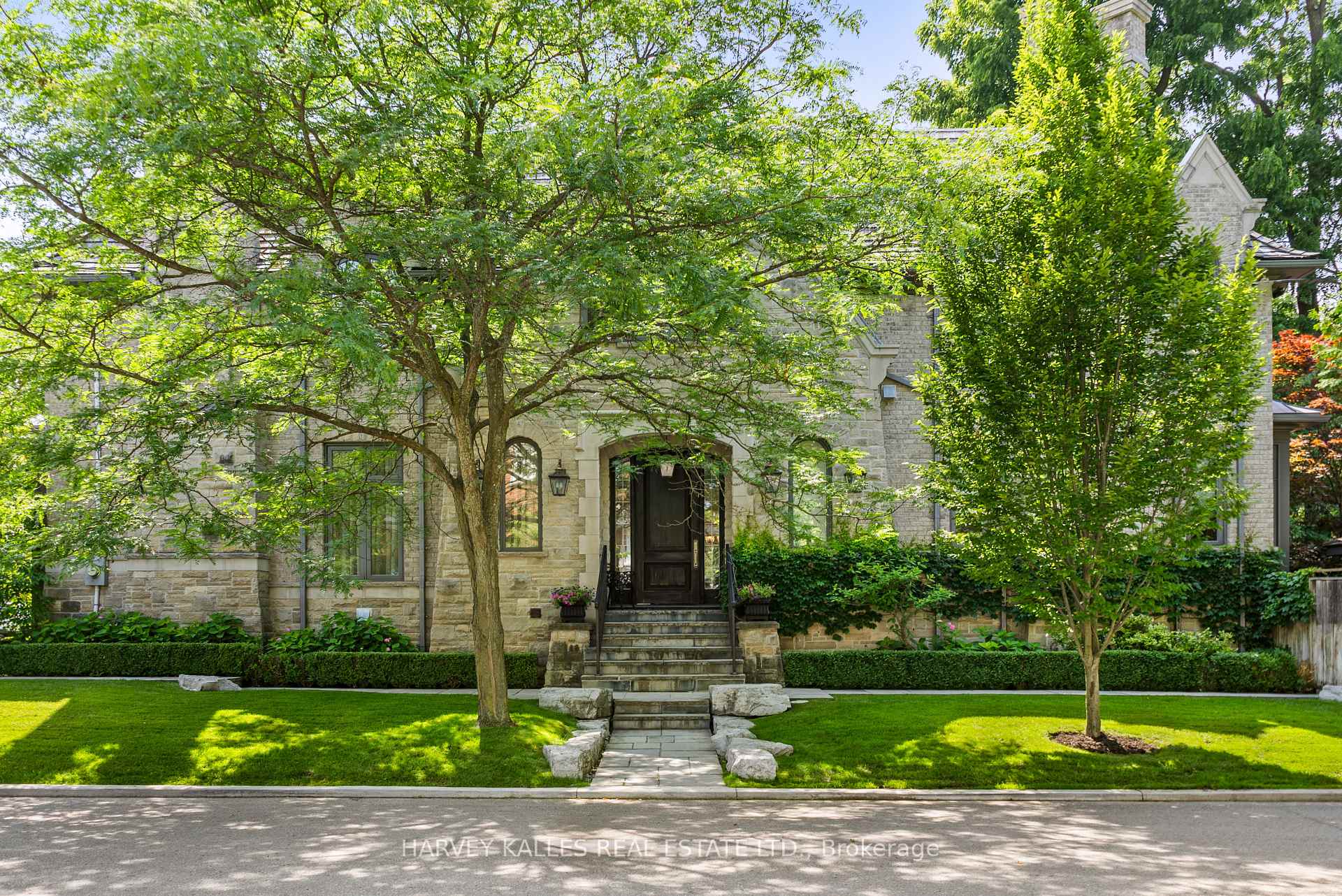 Photo 3 of 6 Vesta Drive, Toronto, Forest Hill South — HOMEH